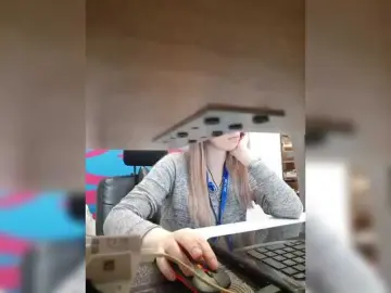 Bongacams Watch Live Sex Cams of Angelinamik