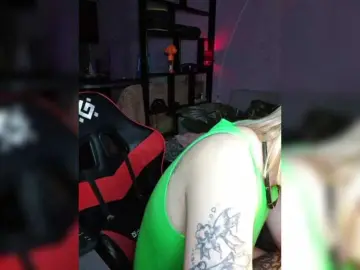 Bongacams Sex Chat of a-squirter