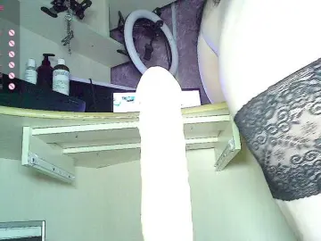 Bongacams Free Porn Cam of -WINNI-PUX-