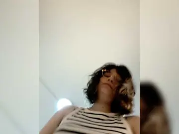 Bongacams Watch Live Sex Cams of LeeZoldyck