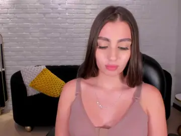 DolcieElliot from bongacams