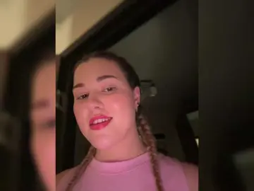 KateMid from bongacams