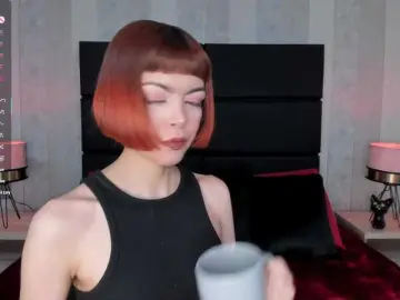 Bongacams Free Live Porn of DollyConnor