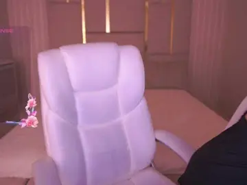 Bongacams Watch Live Sex Cams of MirielleNymph