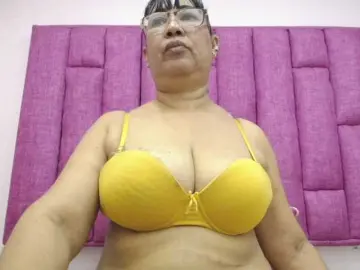 Bongacams Sex Cam of milfpleasure1