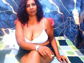 Bongacams Sex Chat of indianerotica69