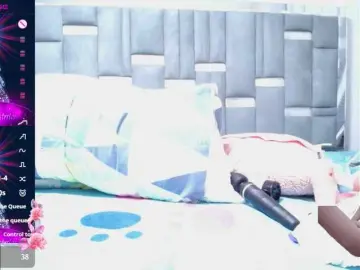 Bongacams Best live sex cam show of thickebonymilf