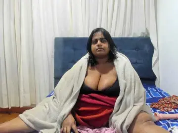 SusanaEshwar from bongacams