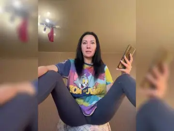 Bongacams Watch Live Sex Cams of KarolinaMilf