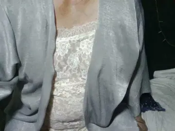 Bongacams Watch Live Sex Cams of HotSqrt4u