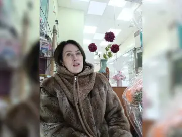 Agnes7700 from bongacams