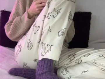 Bongacams Watch Live Sex Cams of BestyBoobs