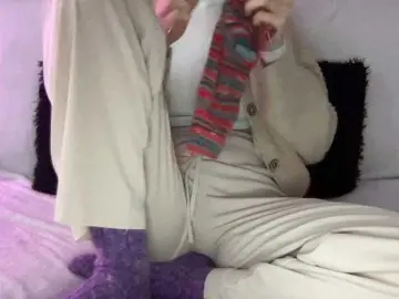 Bongacams Free Live Porn of BestyBoobs