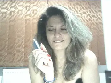 Bongacams Watch Live Sex Cams of lionessmom