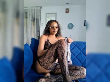 Bongacams Free Live Porn of GlobeTrottieHottie1