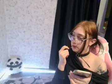 SweetLulyX from bongacams