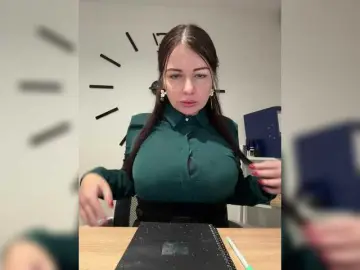 Bongacams Best live sex cam show of VeryBaby