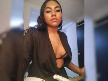 Bongacams Live Sex Cam of Alahia