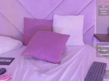 Bongacams Watch Live Sex Cams of roxana-mill