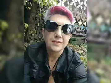 Bongacams Best Webcam of BUSINKA-25