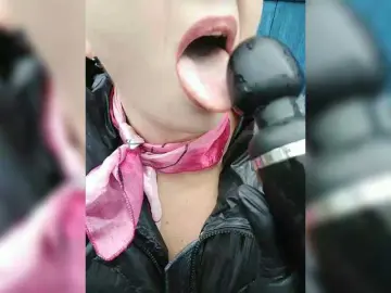 Bongacams Free Porn Cam of BUSINKA-25