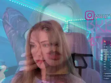 Bongacams Free Live Porn of -VikkiL0vesCheese-