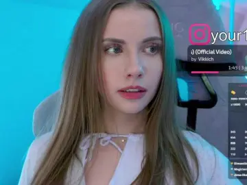 Bongacams Adult Webcams of -VikkiL0vesCheese-