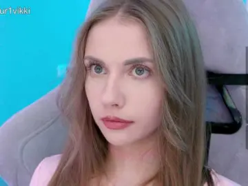 Bongacams Adult Webcam of -VikkiL0vesCheese-