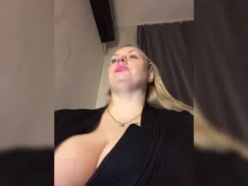 Bongacams Free Live Porn of RobinLili