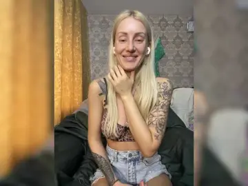 Bongacams Nude Webcam of StreKoza