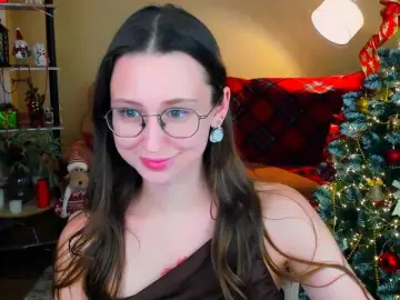 YourLovellyStory from bongacams