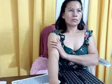 Bongacams Live Sex Cam of nemayhottits