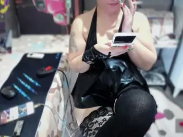 Bongacams Nude Webcam of Bisexyeliz35