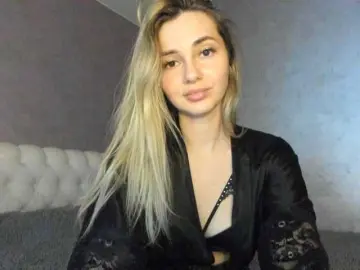 Bongacams Nude Webcam of LovelyRose