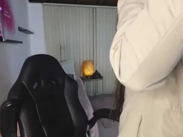 Bongacams Watch Live Sex Cams of Min-Yuna