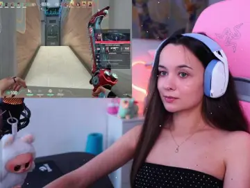 Bongacams Free Live Porn of JuicyAngel