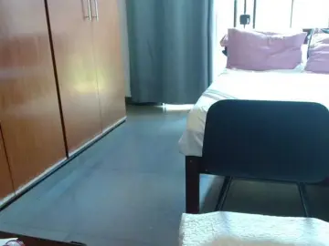 Jussara-Milf from bongacams