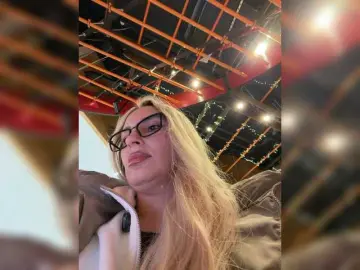 Bongacams Watch Live Sex Cams of Miss-Fetish