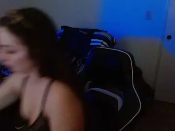 BellaBloom from bongacams