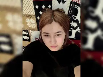 Bongacams Watch Live Sex Cams of VikkiHamilton