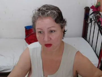 Bongacams Adult Webcam of LADYQUEEN520