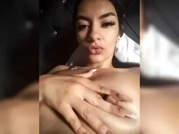 Bongacams Watch Live Sex Cams of abriana-quintana