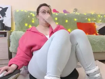 Bongacams Free Live Porn of DucksInSlipps