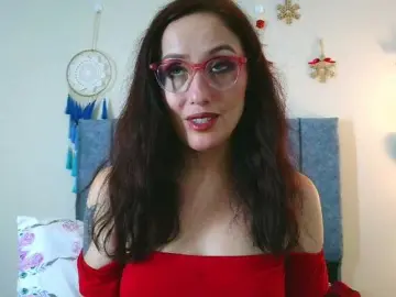 IberianMoonMK from bongacams