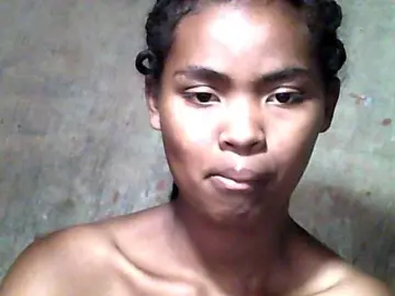 Bongacams Watch Live Sex Cams of Allycha1