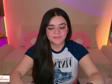 Bongacams Watch Live Sex Cams of CammieFoalss