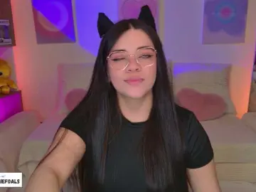 Bongacams Watch Live Sex Cams of CammieFoalss