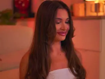 Bongacams Best live sex cam show of KyssaraPlay