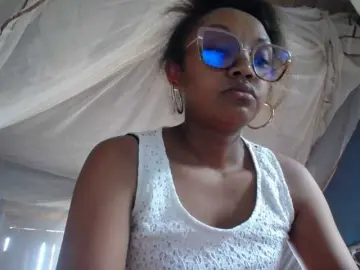 Bongacams Nude Webcam of pretty-ass