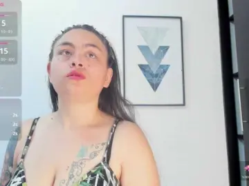 Mia-Collivens from bongacams